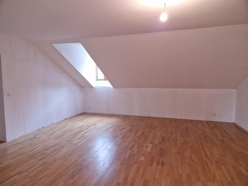 Maison - 224 m² - 7 pièces