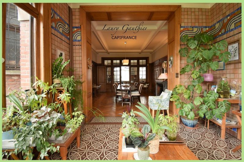 Maison bourgeoise - 435 m² - 15 pièces