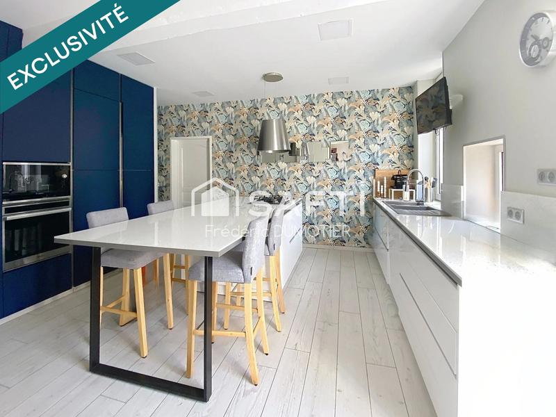 Propriété - 369 m² - 11 pièces