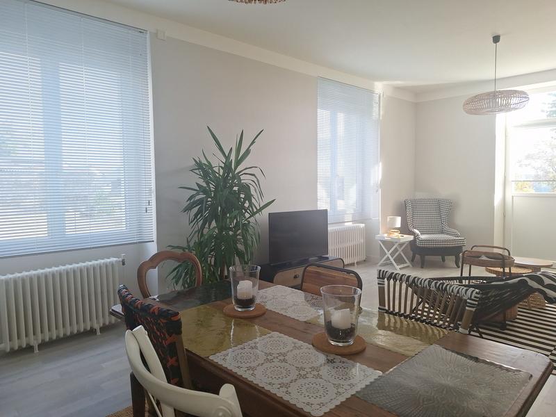 Maison - 408 m² - 11 pièces