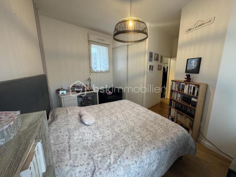 Appartement - 99 m² - 4 pièces