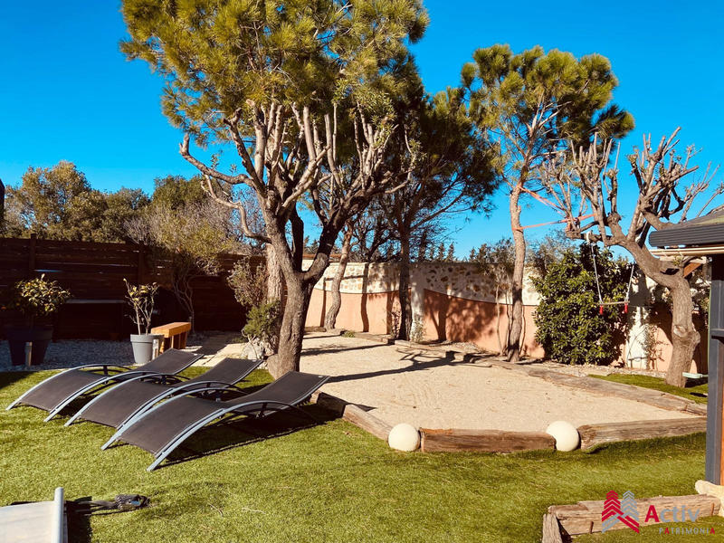 Villa - 180 m² - 6 pièces