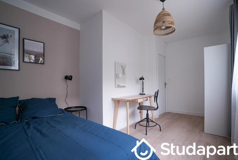 Chambre - 10 m² - 1 pièce