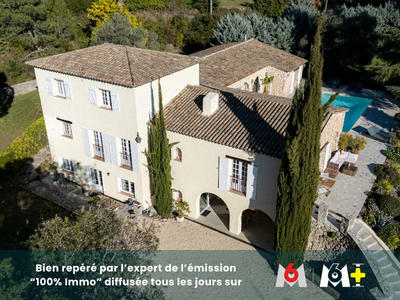 Maison - 345 m² - 10 pièces