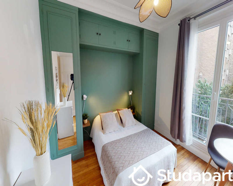 Chambre - 90 m² - 1 pièce