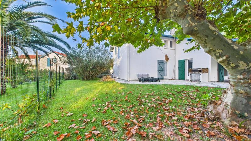 Maison - 102 m² - 5 pièces