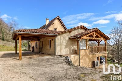 Maison - 167 m² - 5 pièces