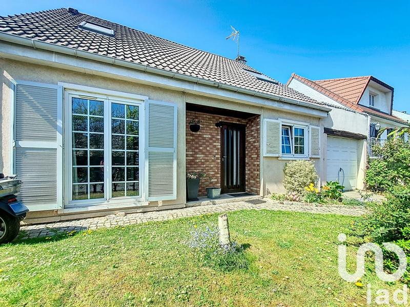 Maison - 110 m² - 6 pièces