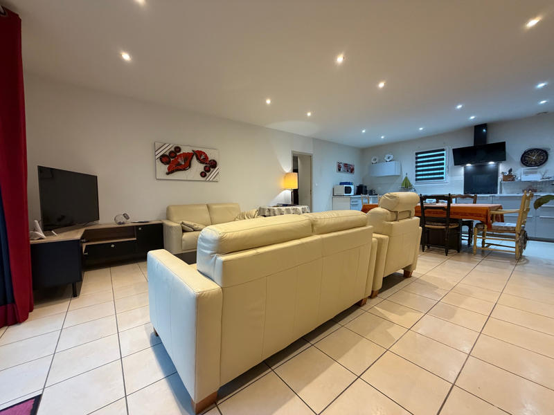 Maison - 99 m² - 4 pièces