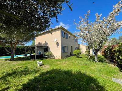 Maison - 154 m² - 6 pièces