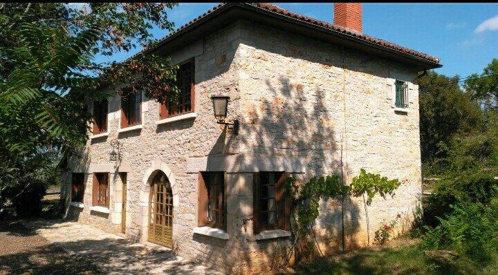 Maison - 150 m² - 7 pièces