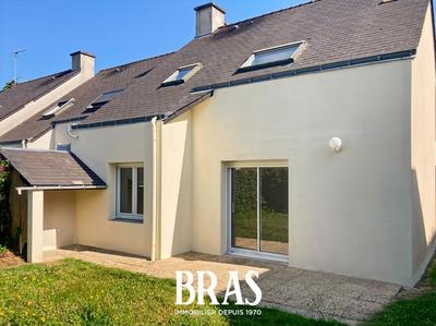 Maison - 98 m² - 5 pièces