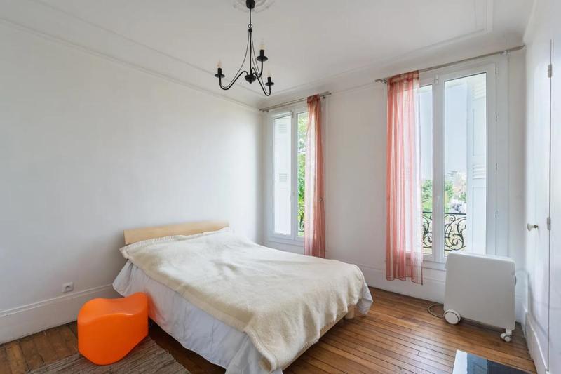 Maison - 228 m² - 8 pièces