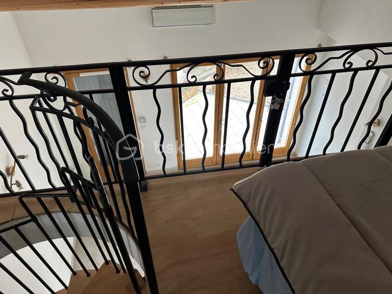 Maison traditionnelle - 160 m² - 6 pièces