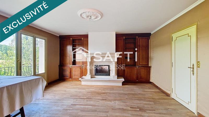 Maison - 273 m² - 9 pièces