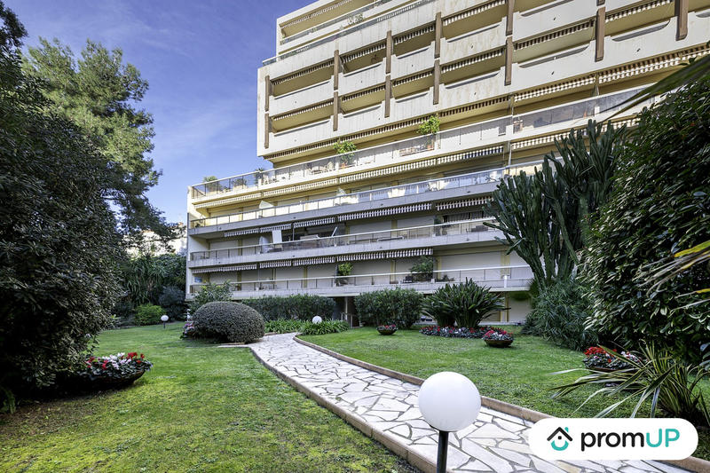 Appartement - 93 m² - 4 pièces