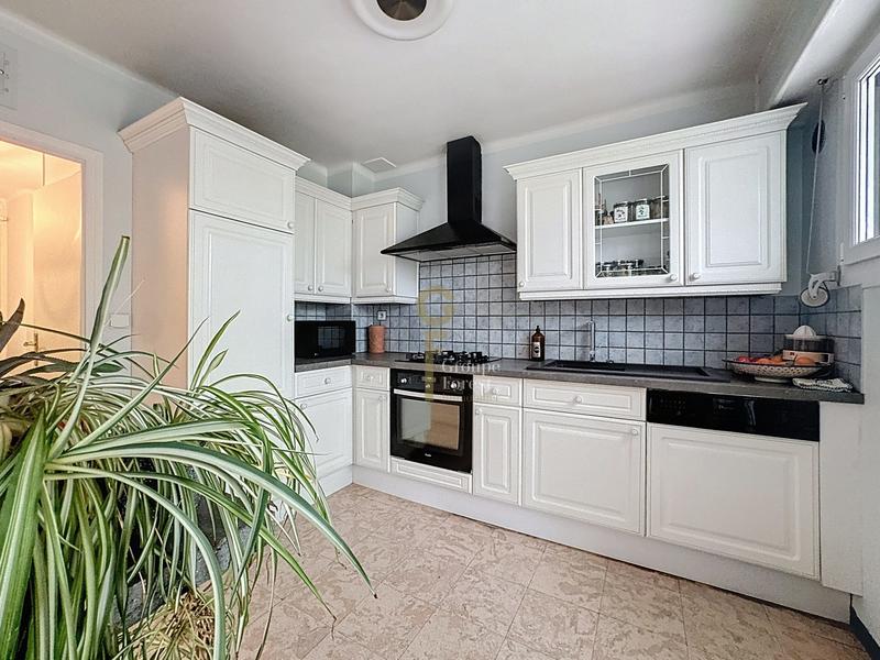 Maison - 101 m² - 4 pièces