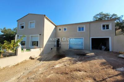 Villa - 155 m² - 8 pièces