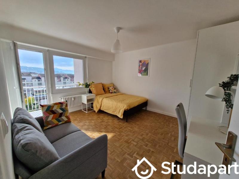 Chambre - 11 m² - 1 pièce