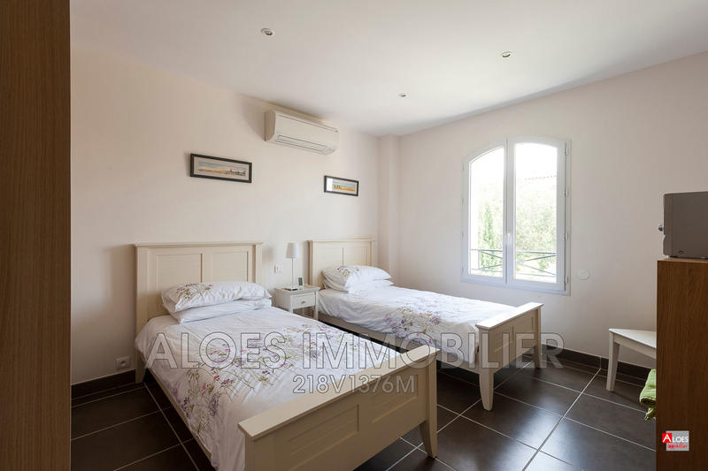 Maison - 194 m² - 5 pièces