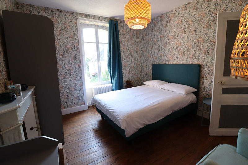 Maison - 156 m² - 8 pièces