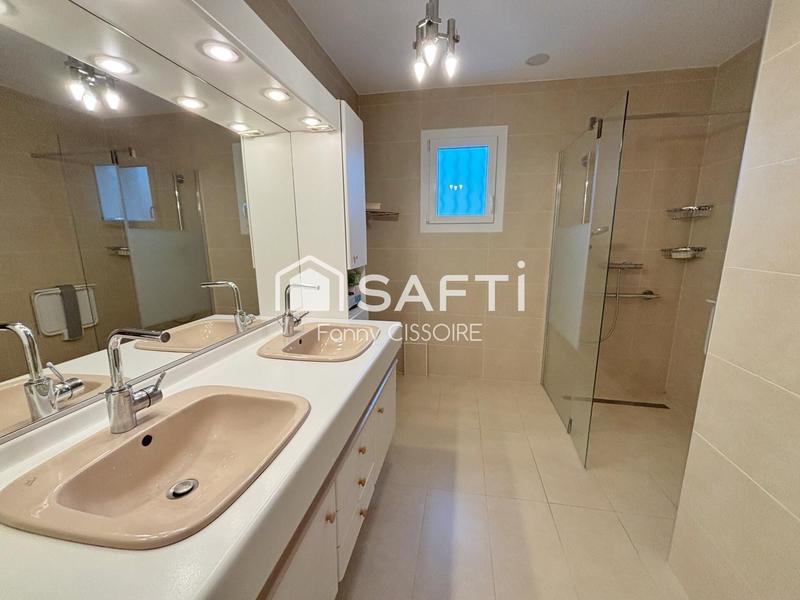 Maison - 164 m² - 7 pièces