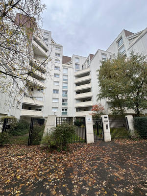 Appartement - 80 m² - 2 pièces