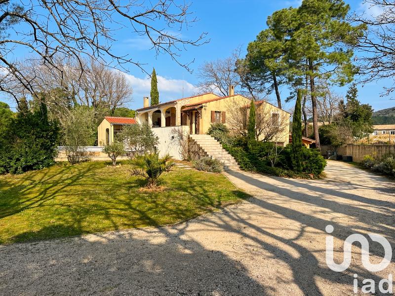 Maison - 216 m² - 7 pièces