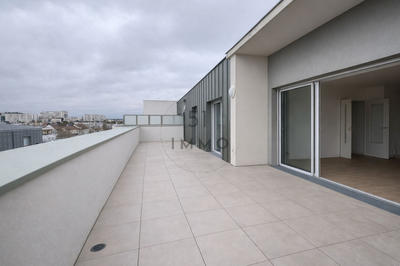 Appartement - 122 m² - 5 pièces