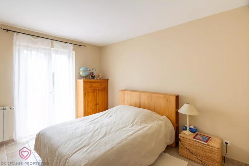 Maison - 275 m² - 10 pièces