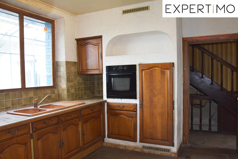 Maison - 230 m² - 9 pièces