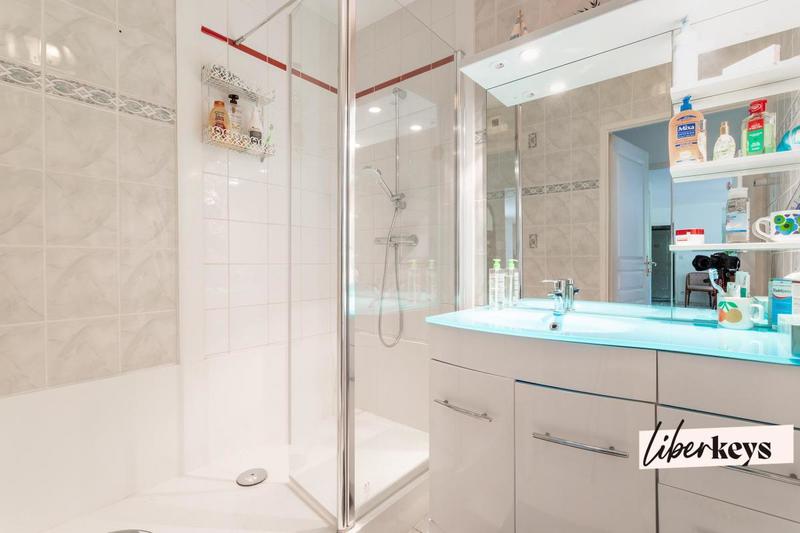 Appartement - 79 m² - 3 pièces