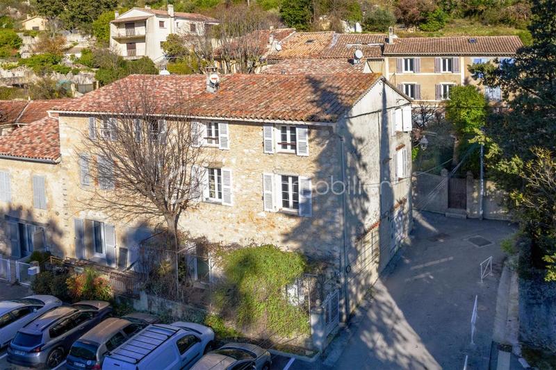 Maison en pierre - 151 m² - 7 pièces