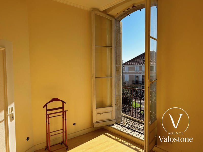 Appartement - 121 m² - 6 pièces