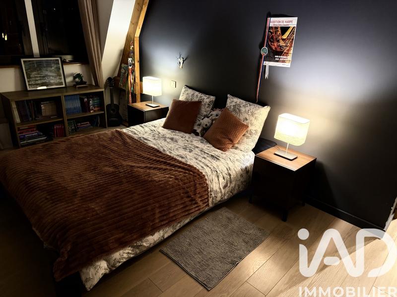 Maison - 280 m² - 7 pièces