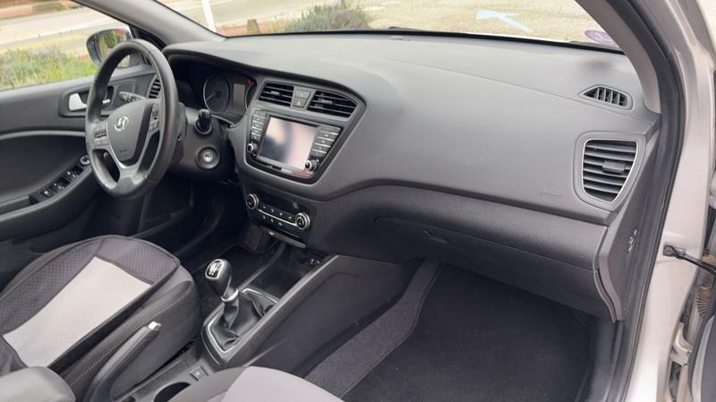 Hyundai i20 II 1.0 t-GDi 100 Dct7 Intuitive