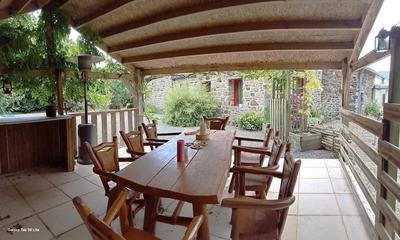 Maison - 274 m² - 8 pièces