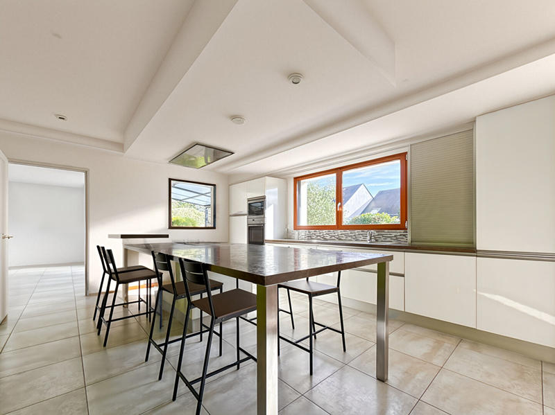 Maison - 190 m² - 8 pièces