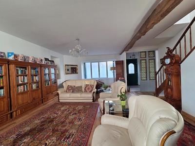 Maison - 194 m² - 7 pièces