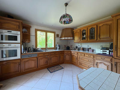 Maison - 197 m² - 8 pièces