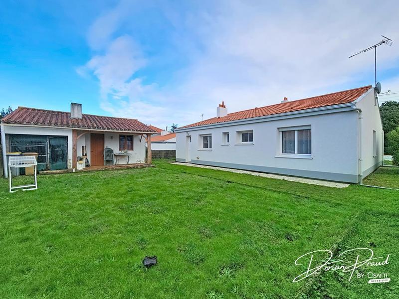 Maison - 90 m² - 4 pièces