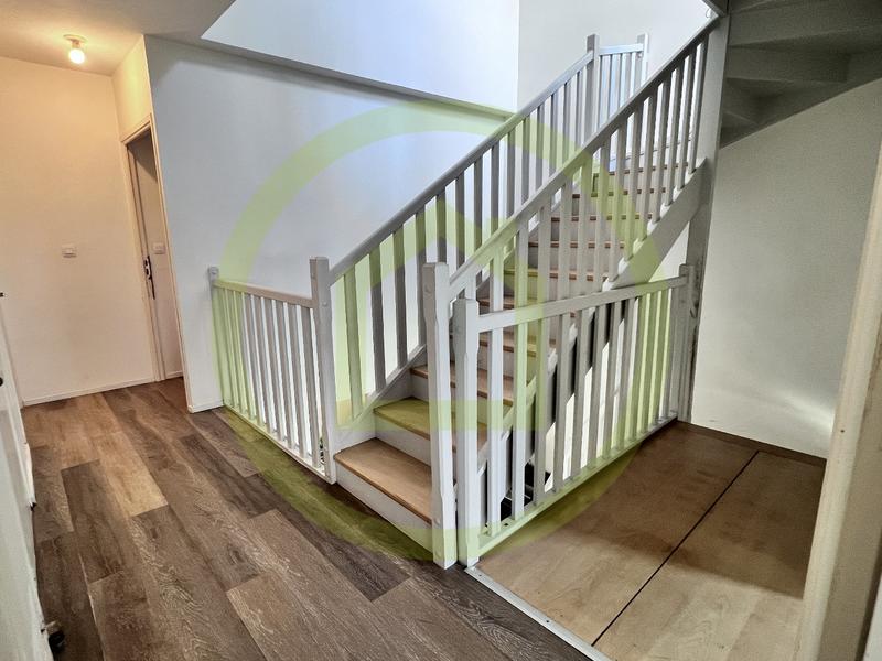 Maison - 165 m² - 8 pièces