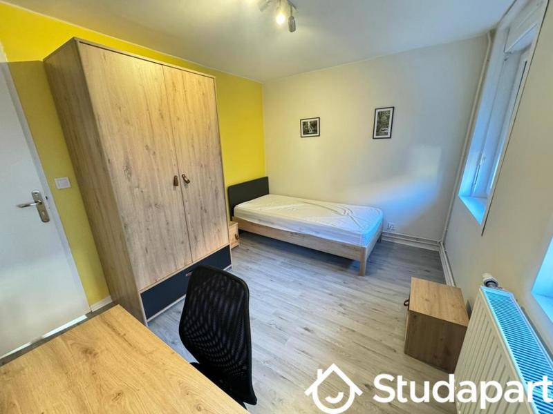 Chambre - 9 m² - 1 pièce