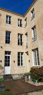 Maison - 184 m² - 9 pièces