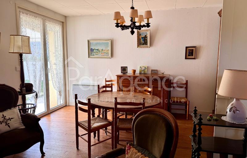 Maison - 163 m² - 8 pièces