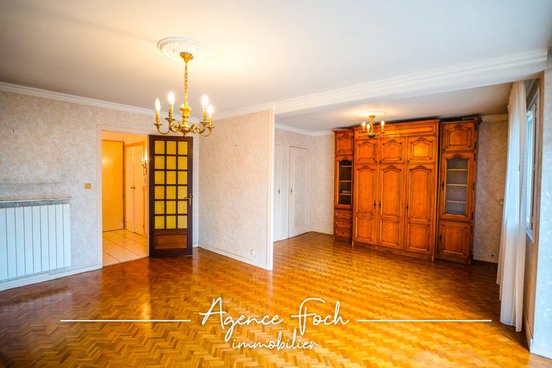 Appartement - 84 m² - 4 pièces
