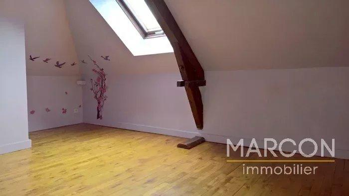 Maison - 428 m² - 18 pièces