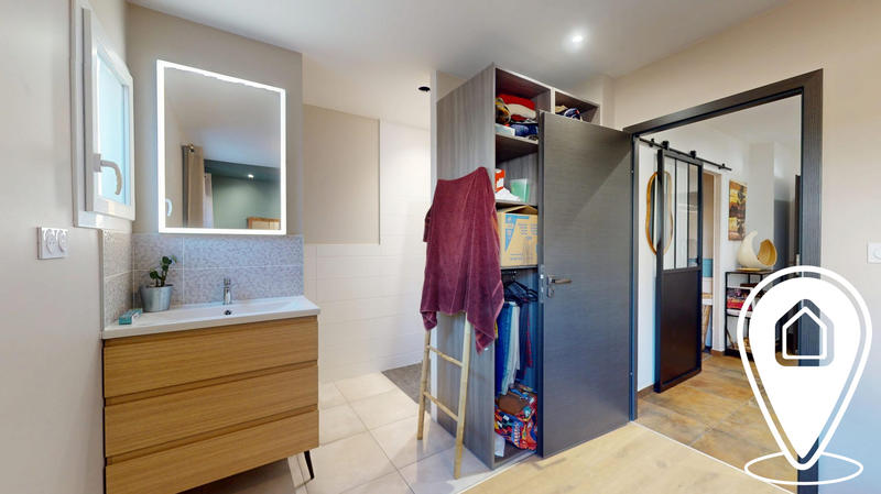 Maison contemporaine - 172 m² - 7 pièces