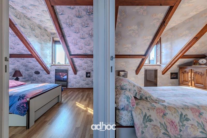 Maison traditionnelle - 180 m² - 8 pièces