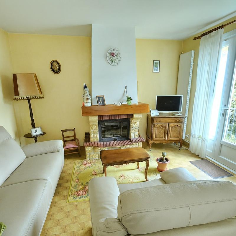 Maison - 92 m² - 5 pièces